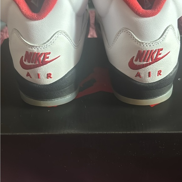 Jordan 5 retro fire red sliver tonuge - Picture 4 of 4